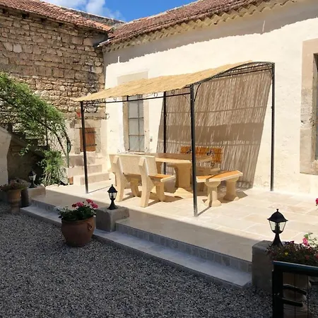 Gites De L'Aven Orgnac-lʼAven Exterior foto